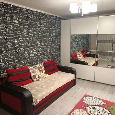 Private Room Near 3 Min Metrou Crangasi, 40 M2 Bükreş Dış mekan fotoğraf