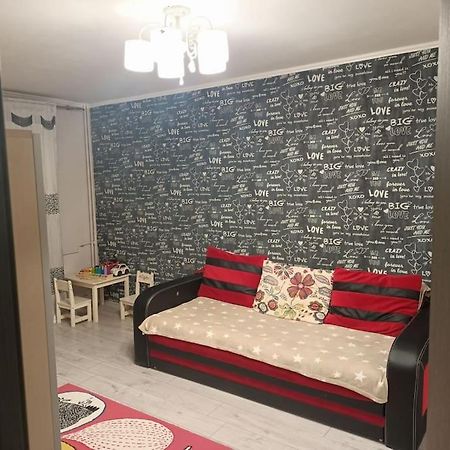 Private Room Near 3 Min Metrou Crangasi, 40 M2 Bükreş Dış mekan fotoğraf