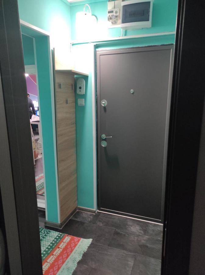Private Room Near 3 Min Metrou Crangasi, 40 M2 Bükreş Dış mekan fotoğraf