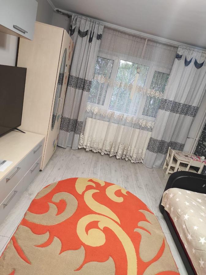 Private Room Near 3 Min Metrou Crangasi, 40 M2 Bükreş Dış mekan fotoğraf